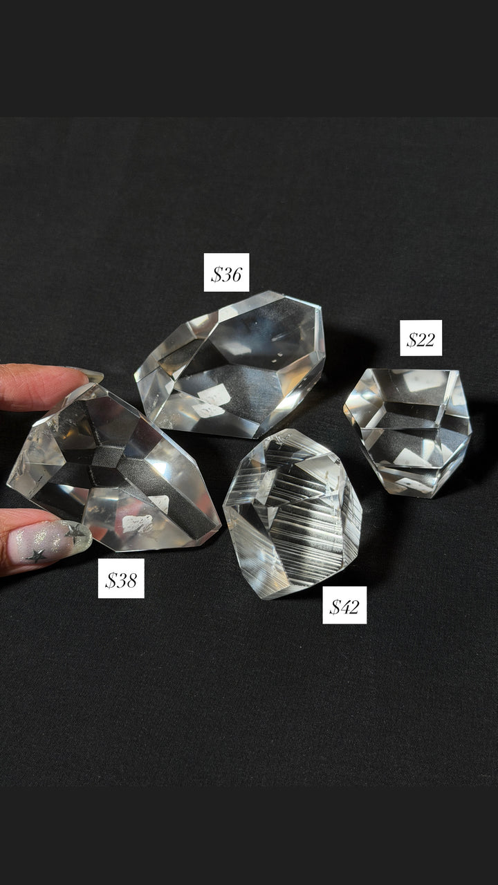 HQ Clear Quartz Gem (you pick