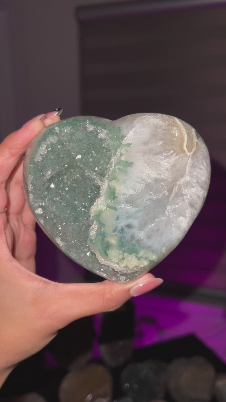 Emerald Glow Heart